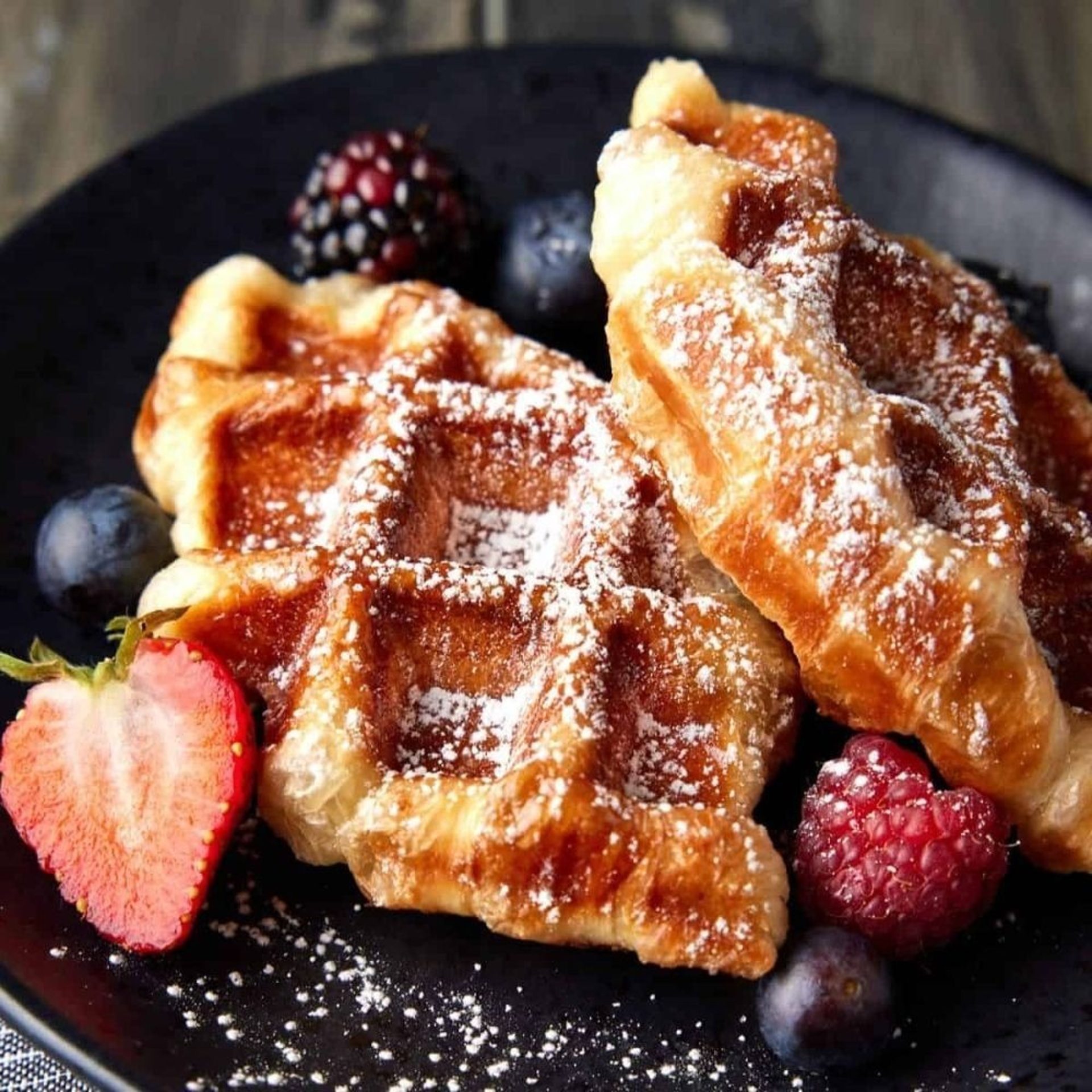 Freshly Made Meals, Coffee, and Bakes